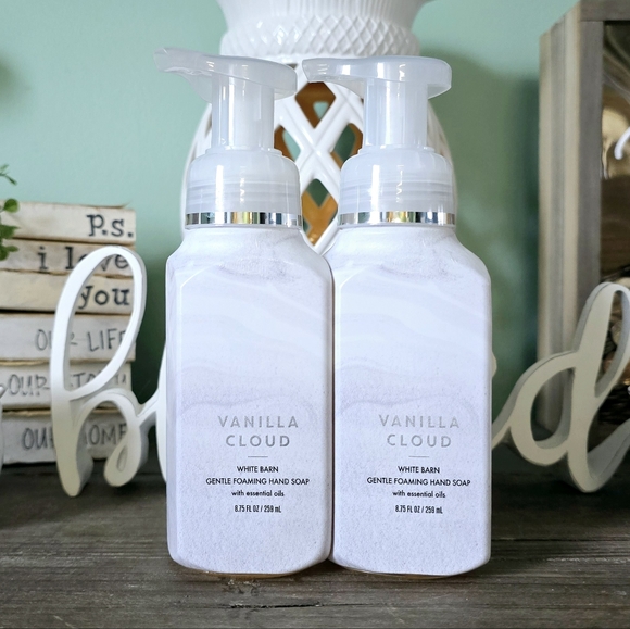 Bath & Body Works Bath & Body Bath Body Works Vanilla Cloud Foaming